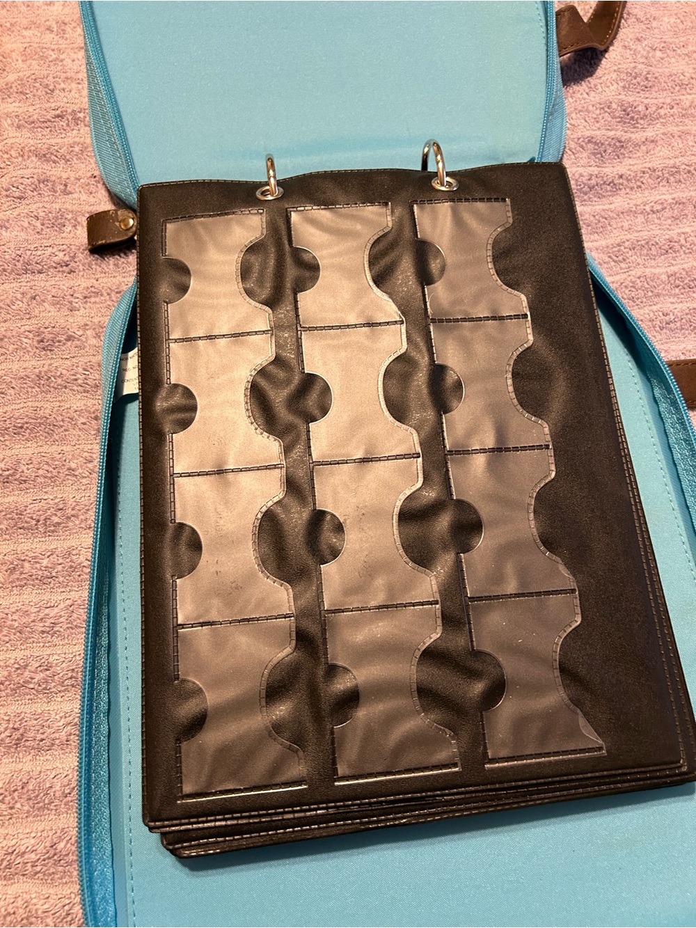 Provo Craft CuttleBug Embossing Folder and Die Storage Binder 13 Pristine Pages
